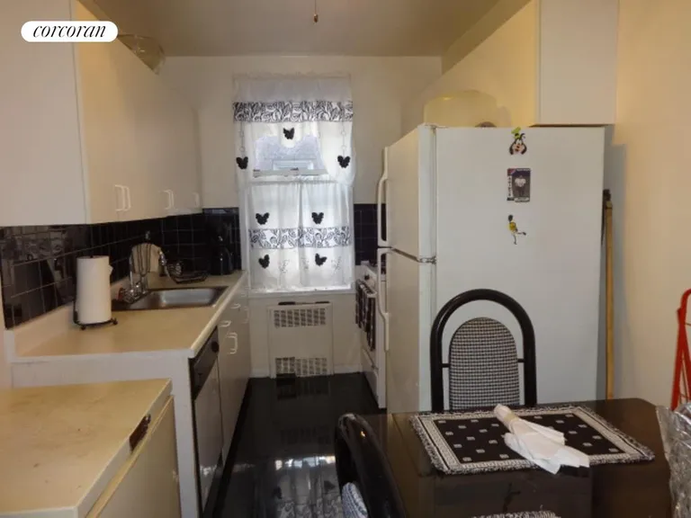 New York City Real Estate | View 2102 Holland Avenue, 3F | Eat-in Kitchen | View 4