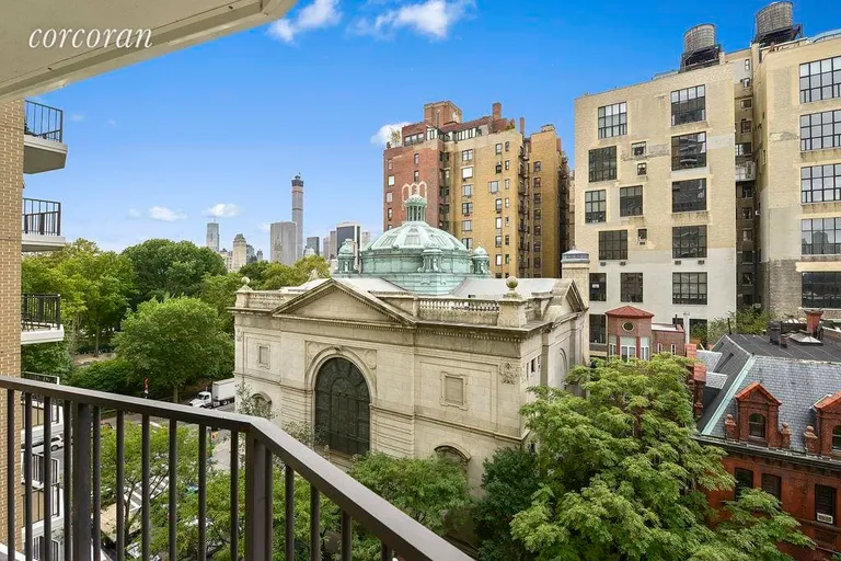 New York City Real Estate | View 80 Central Park West, 8E | 1 Bed, 1 Bath | View 1