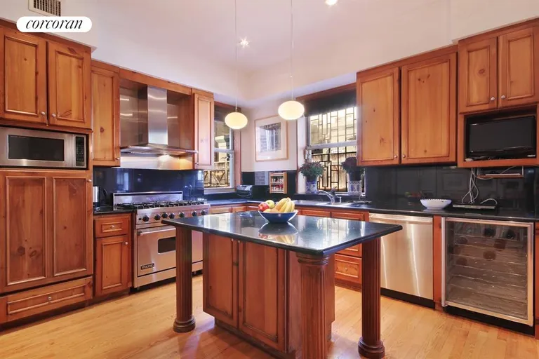 New York City Real Estate | View 250 West 82nd Street, 71 | Kitchen | View 4
