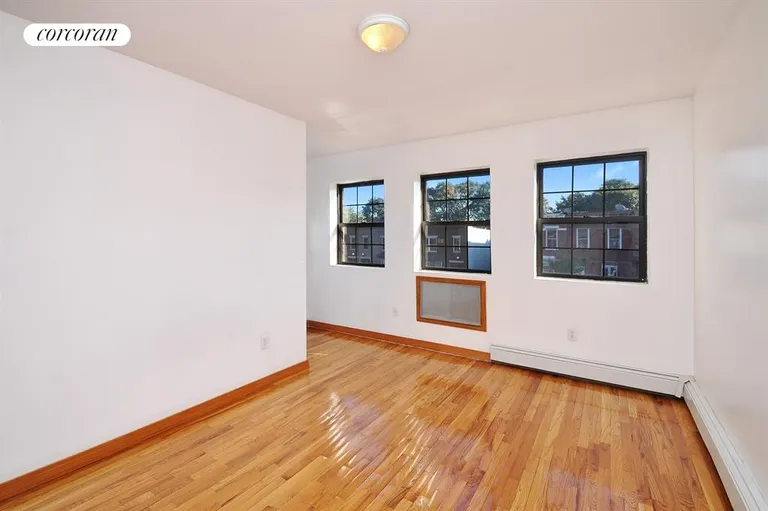 New York City Real Estate | View 209 Lexington Avenue | Bedroom | View 4