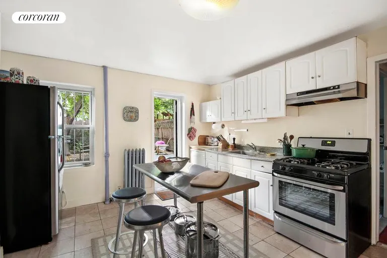 New York City Real Estate | View 24 Fort Greene Place | A bright Kitchen that leads out to the Garden. | View 5