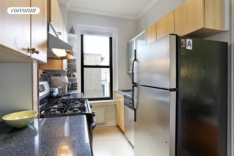 New York City Real Estate | View 114 Clinton Street, 5G | Kitchen | View 4