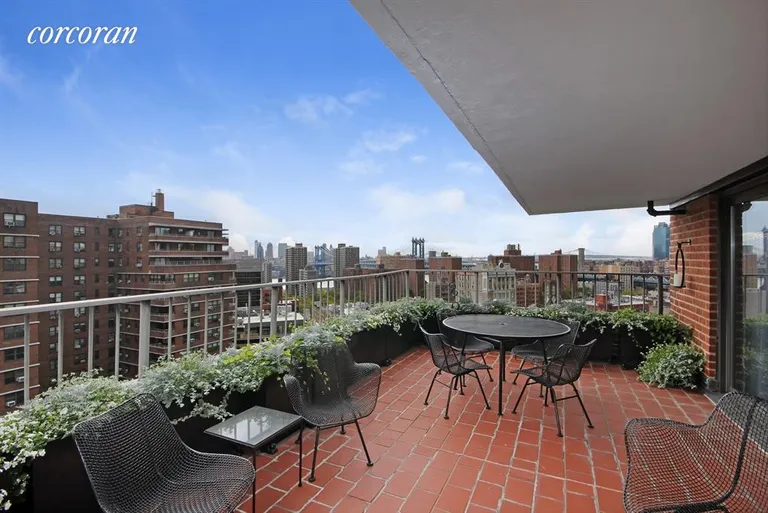 New York City Real Estate | View 383 Grand Street, m1802 | 1 Bed, 1 Bath | View 1