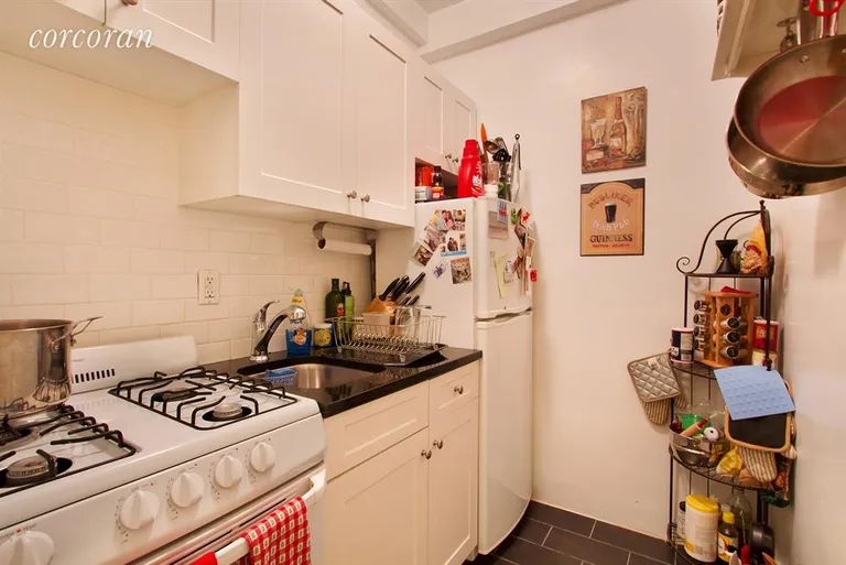 New York City Real Estate | View 160 West 71st Street, 5E | Kitchen | View 2
