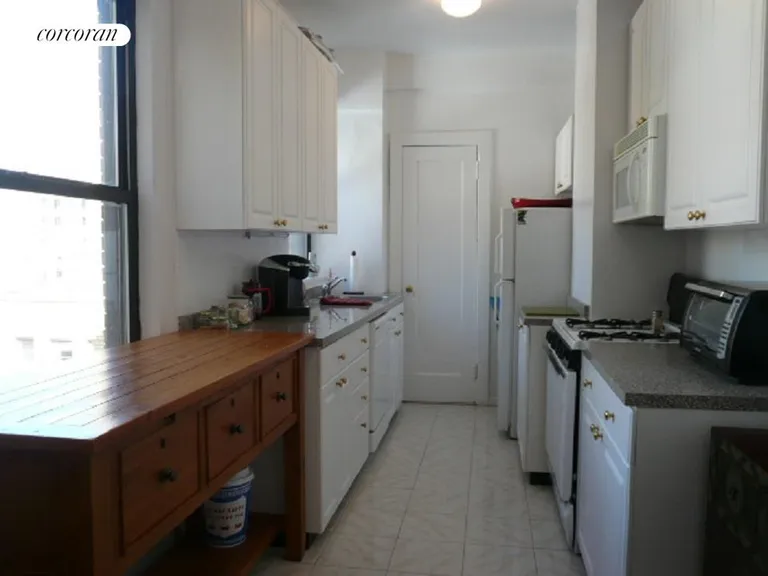 New York City Real Estate | View 145 West 71st Street, 3F | Eat in kitchen | View 5