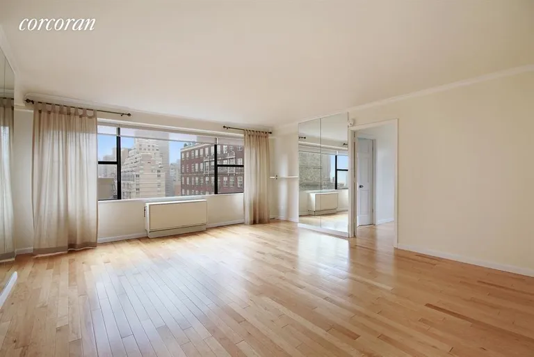 New York City Real Estate | View 1065 Park Avenue, 15C | Living Room | View 2