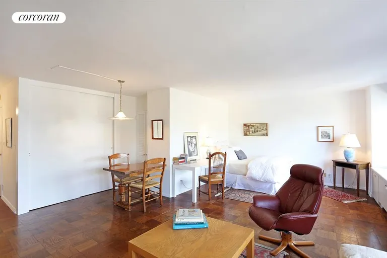 New York City Real Estate | View 170 West End Avenue, 28K | Sleeping Alcove | View 3