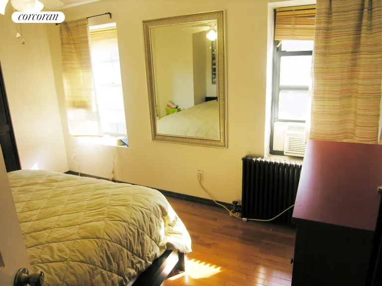 New York City Real Estate | View 394 Bond Street, TH | Main bed, good light | View 6