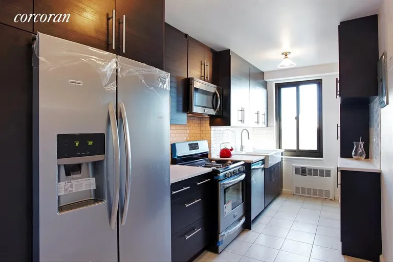 New York City Real Estate | View 195 Willoughby Avenue, 1706 | Kitchen | View 2