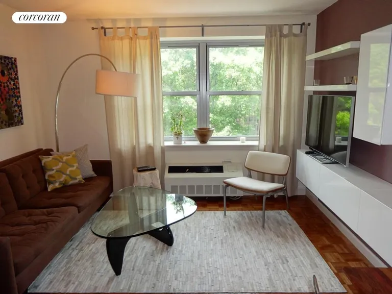 New York City Real Estate | View 218 Myrtle Avenue, 8C | Living Room | View 3
