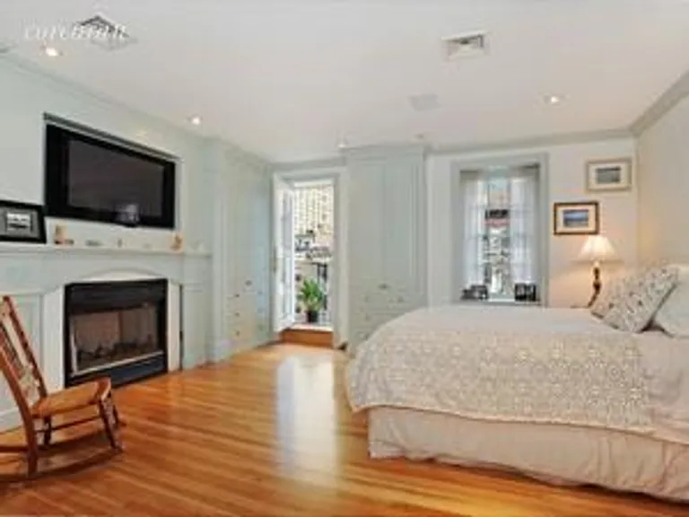 New York City Real Estate | View 219 East 31st Street, UPTRIPLEX | Bedroom | View 3