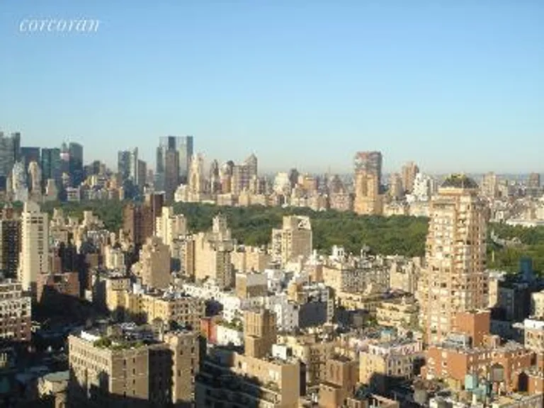 New York City Real Estate | View 115 East 87th Street, 37D | 3 Beds, 2 Baths | View 1