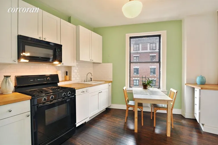 New York City Real Estate | View 860 West 181st Street, 42 | Kitchen | View 2