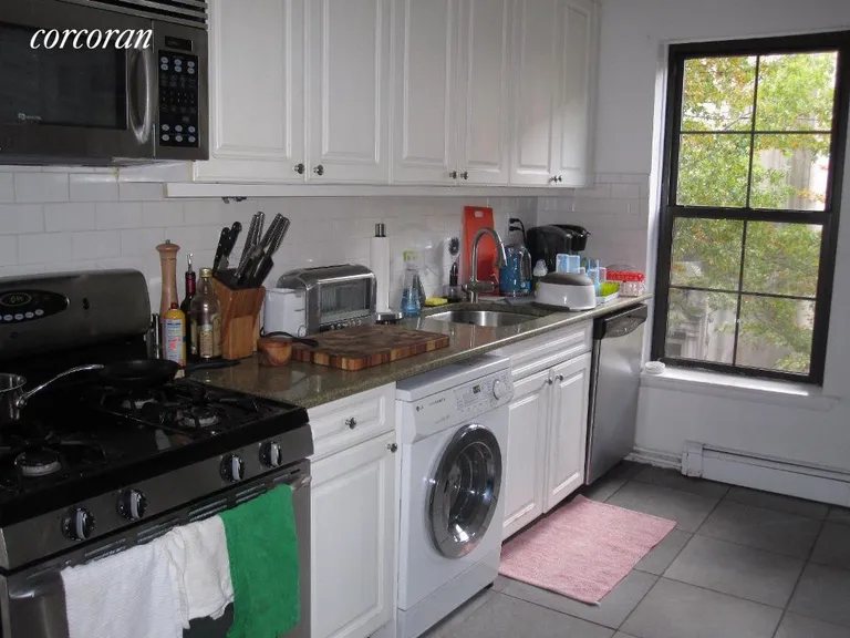 New York City Real Estate | View 547 Pacific Street, 2 | Large eat-in kitchen with washer/dryer | View 2