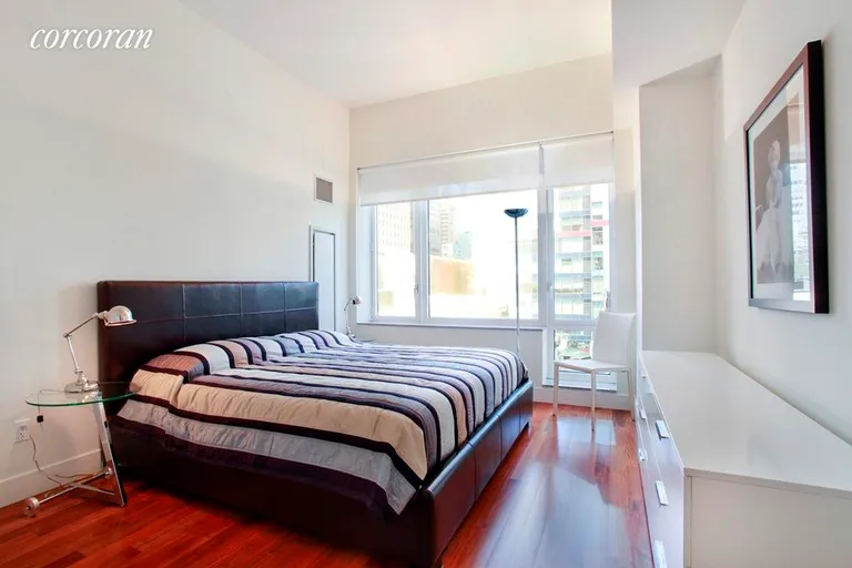 New York City Real Estate | View 250 East 53rd Street, 803 | room 3 | View 4