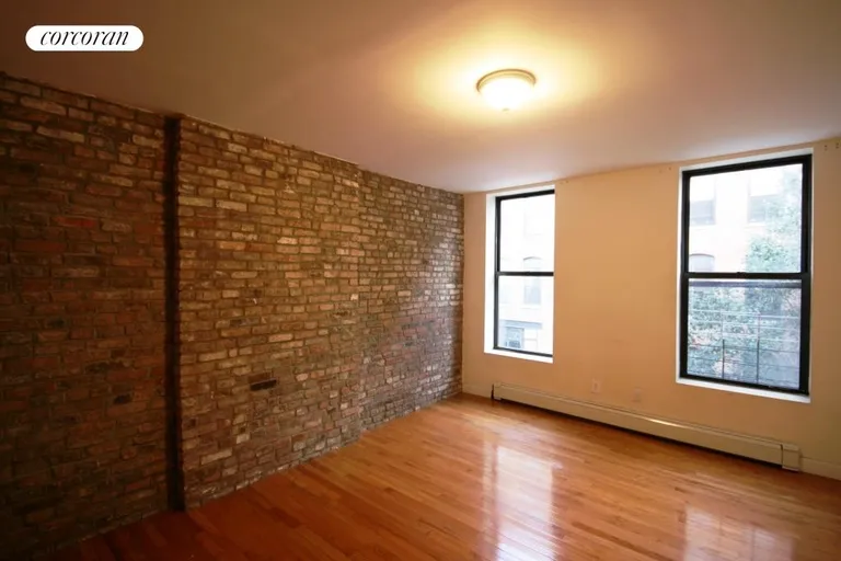 New York City Real Estate | View 18 Tiffany Place, 2R | room 2 | View 3