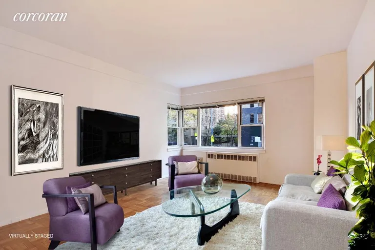 New York City Real Estate | View 30 West 60th Street, 1J | room 1 | View 2