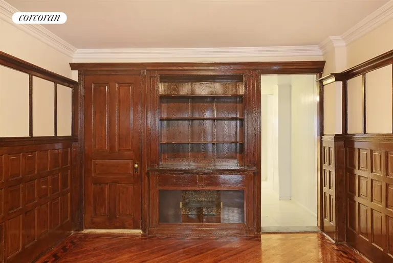 New York City Real Estate | View 14 Hampton Place | Location 2 | View 3