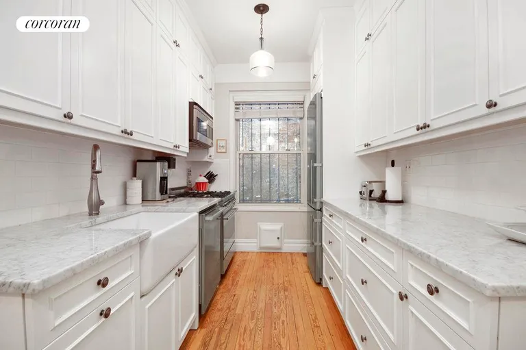 New York City Real Estate | View 139 West 82nd Street, 1B | new chef's kitchen | View 3