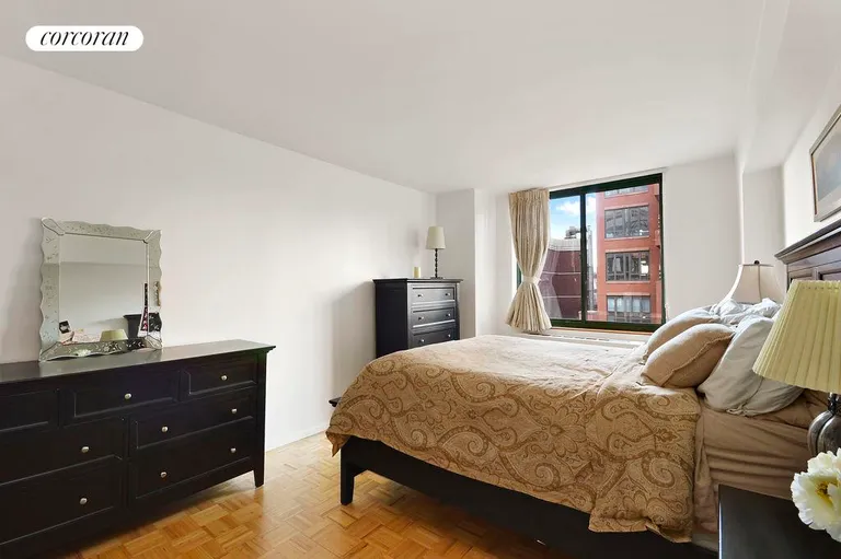 New York City Real Estate | View 275 Greenwich Street, 10L | 5 | View 6