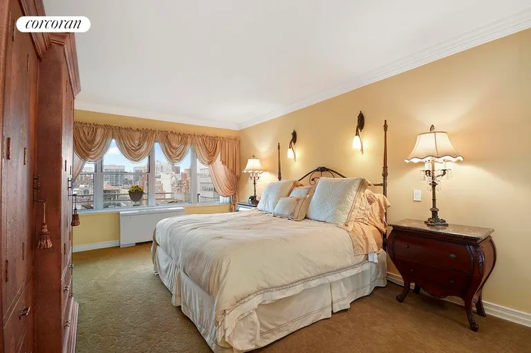 New York City Real Estate | View 118 East 60th Street, 17C | Extra large Master Bedroom! | View 4
