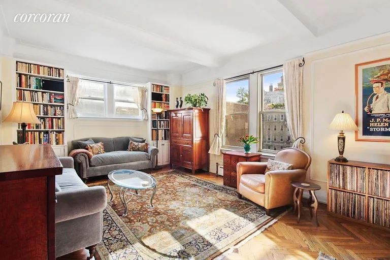 New York City Real Estate | View 33 Fifth Avenue, 14D | 1 Bed, 1 Bath | View 1