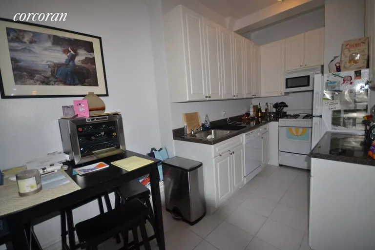 New York City Real Estate | View 145 West 71st Street, 6G | Eat in Kitchen | View 2