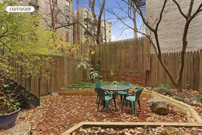 New York City Real Estate | View 299 6th Avenue, 1 | Garden | View 8
