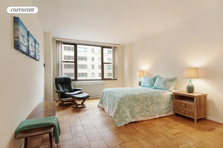 New York City Real Estate | View 176 East 71st Street, 12E | 2nd Bedroom with En-suite Bath | View 5