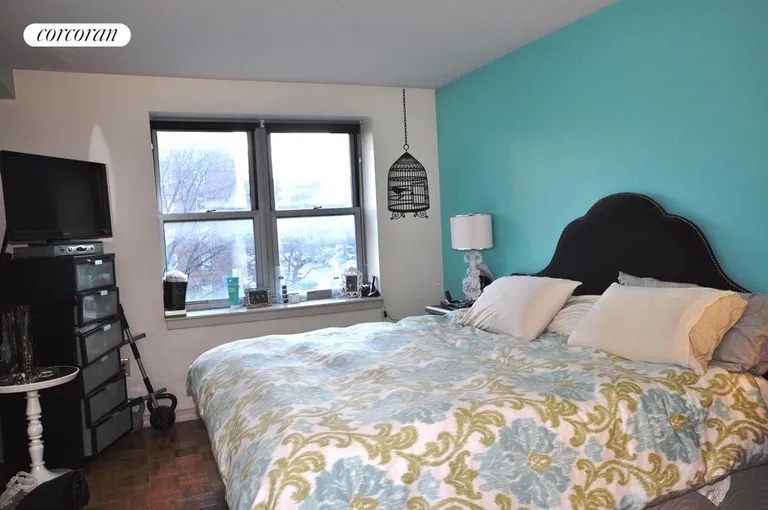 New York City Real Estate | View 218 Myrtle Avenue, 4G | room 1 | View 2