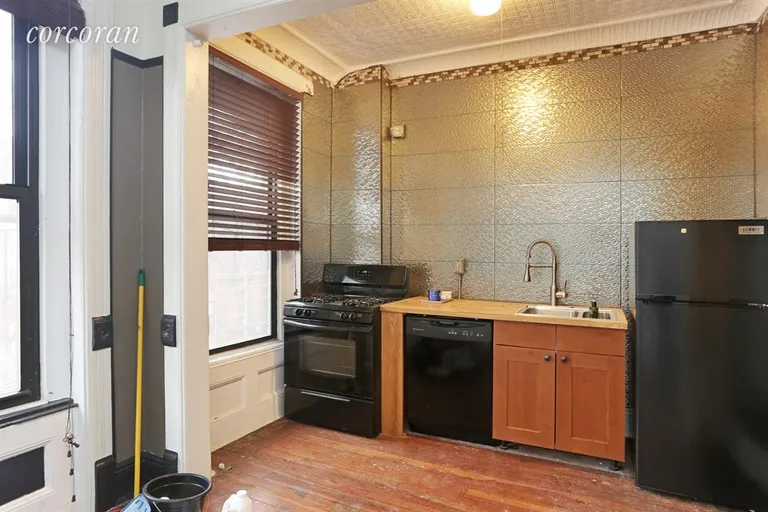New York City Real Estate | View 491 6th Avenue, 1 | Kitchen | View 2