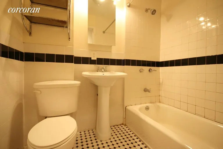 New York City Real Estate | View 18 Tiffany Place, 3R | room 2 | View 3