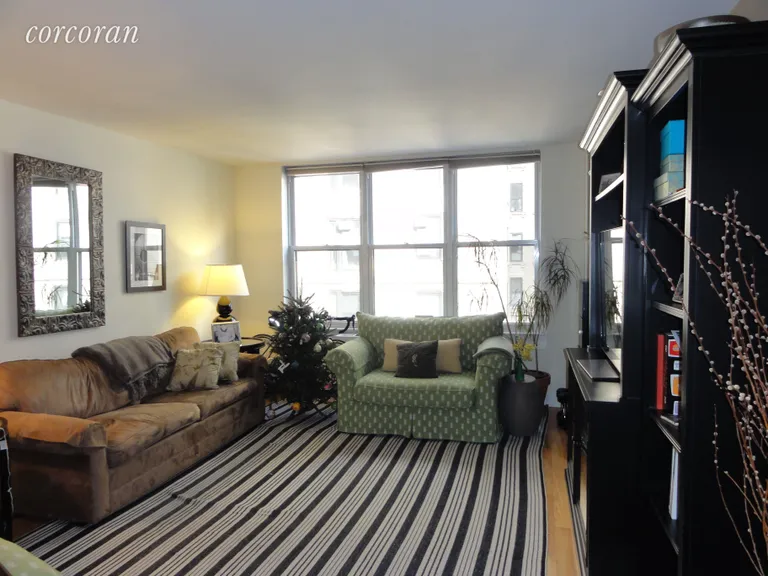 New York City Real Estate | View 2250 Broadway, 6E | 1 Bed, 1 Bath | View 1