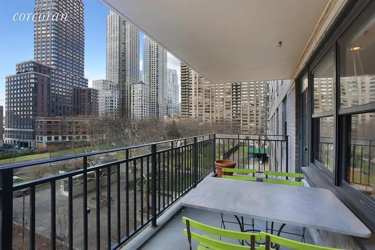 New York City Real Estate | View 165 West End Avenue, 4R | Terrace | View 6