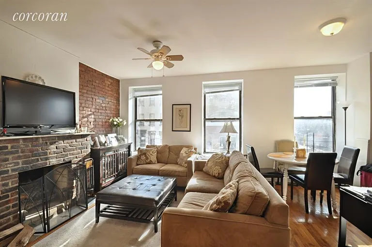 New York City Real Estate | View 171 Sackett Street, 2 | 2 Beds, 1 Bath | View 1