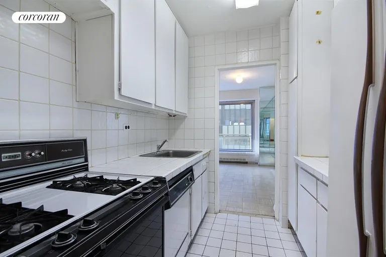New York City Real Estate | View 400 East 56th Street, 11C | Kitchen | View 4