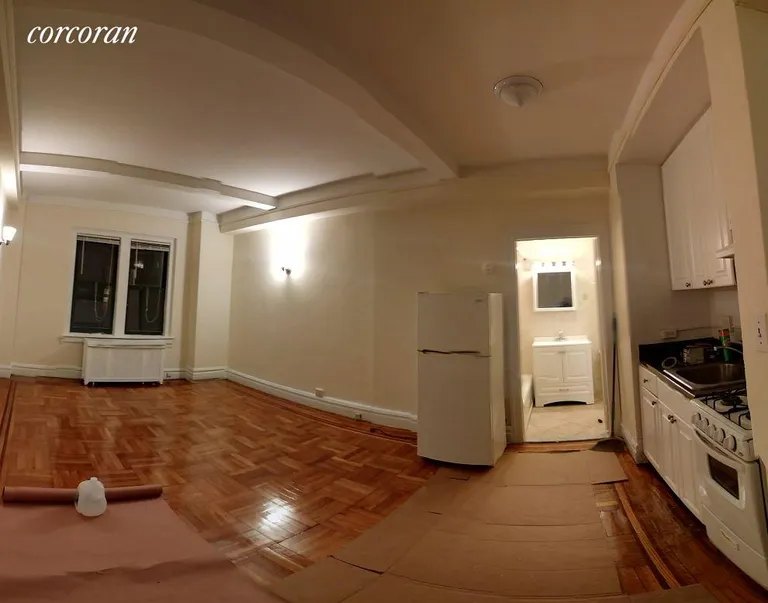 New York City Real Estate | View 133 West 71st Street, 2A | room 2 | View 3
