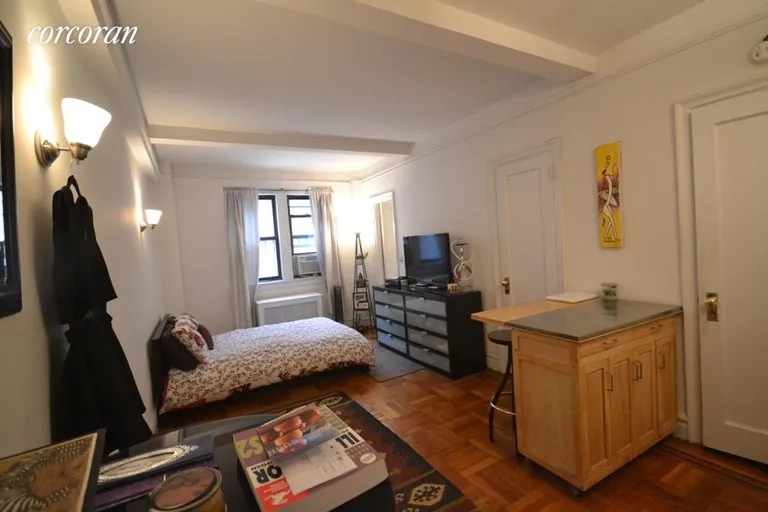 New York City Real Estate | View 133 West 71st Street, 2A | 1 Bath | View 1
