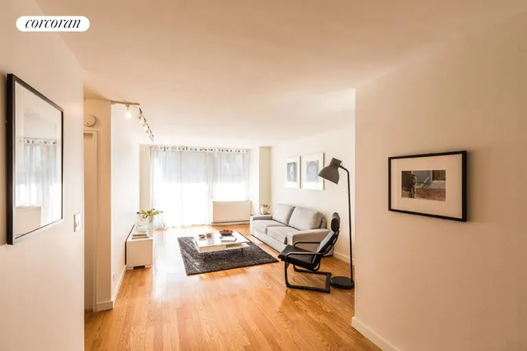 New York City Real Estate | View 301 East 79th Street, 18N | room 1 | View 2