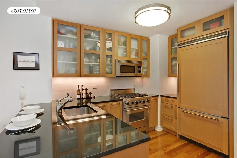 New York City Real Estate | View 200 West End Avenue, 4D | Kitchen | View 2