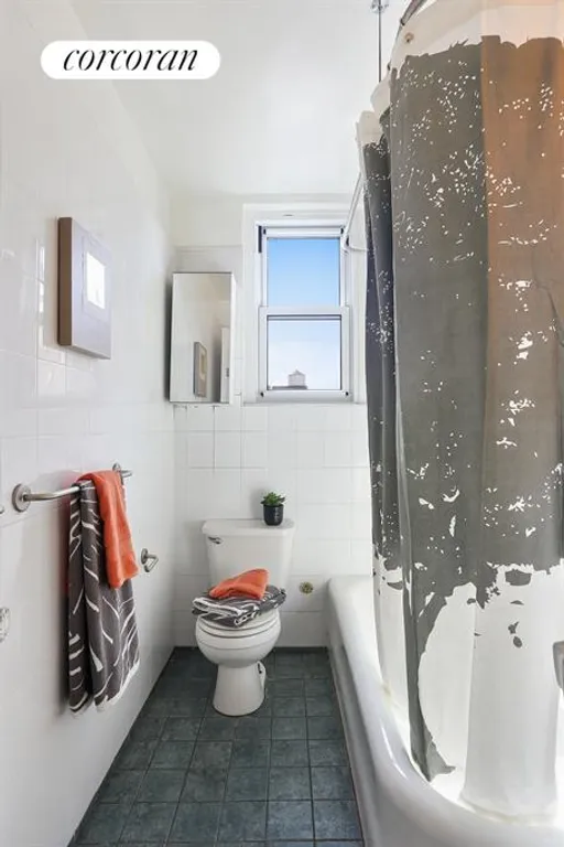 New York City Real Estate | View 310 West 106th Street, 9E | Bathroom | View 6