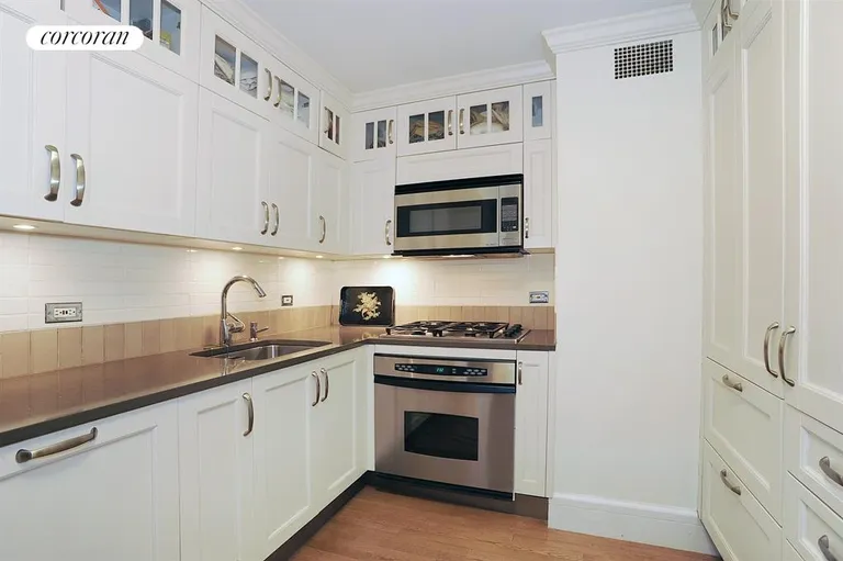 New York City Real Estate | View 27 West 72nd Street, 608 | Kitchen | View 4