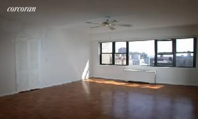 New York City Real Estate | View 201 East 21st Street, 20G | 1 Bed, 1 Bath | View 1