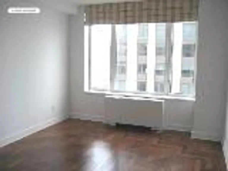 New York City Real Estate | View 220 Riverside Boulevard, 29F | room 5 | View 6