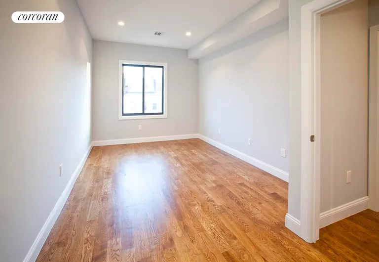 New York City Real Estate | View 278 Hawthorne Street, 3 | room 6 | View 7
