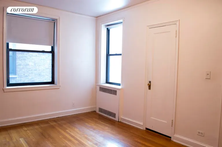 New York City Real Estate | View 25-40 31st Avenue, 3K | room 5 | View 6