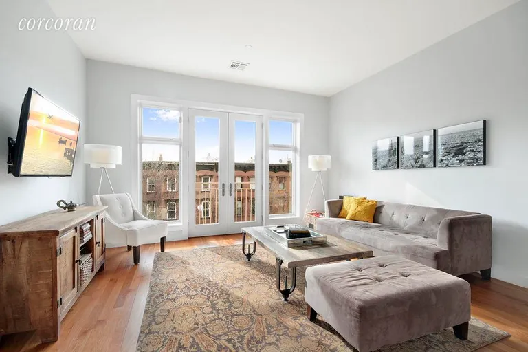 New York City Real Estate | View 317 Greene Avenue, 4A | 2 Beds, 1 Bath | View 1