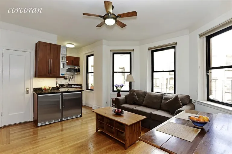 New York City Real Estate | View 78 8th Avenue, 5K | Living Room | View 2