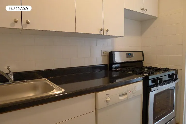 New York City Real Estate | View 392 Central Park West, 16G | Fun to cook! | View 2