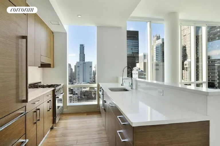 New York City Real Estate | View 325 Lexington Avenue, 31A | room 1 | View 2
